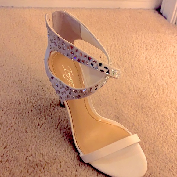 Vince Camuto dressy shoes - Picture 2 of 3